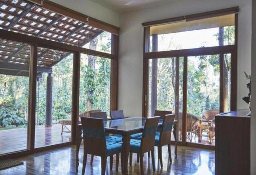 Вилла 3 Спальни, The Birchwood Retreat, Madikeri