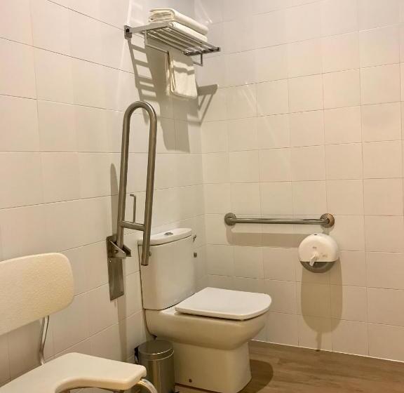 Номер Стандарт Трехместный, Albergue O Burgo