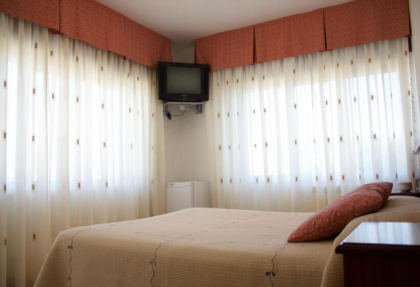 Номер Стандарт, Pension Santos