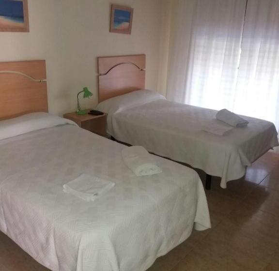 Номер Стандарт Совместная Ванная, Hostal Jose Luis
