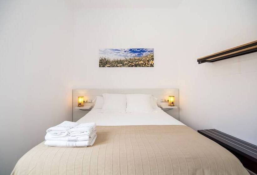 Standard-huone, The 8 Rooms House