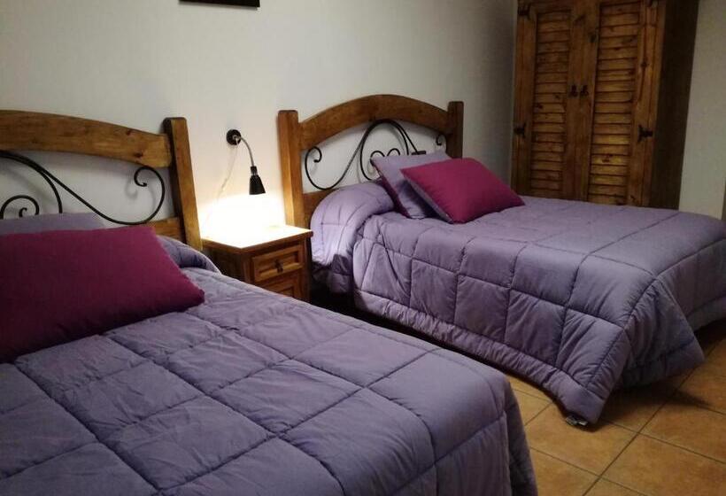 Номер Стандарт, Casa Rural Puerto Del Emperador
