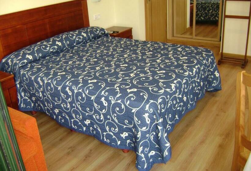 Номер Deluxe с Балконом, Hostal Santa Baia