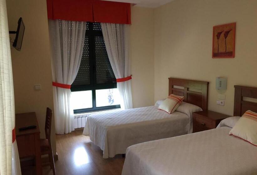Люкс, Hostal Santa Baia