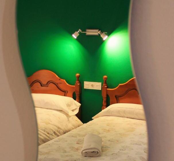 Номер Стандарт, Hostal La Zamora