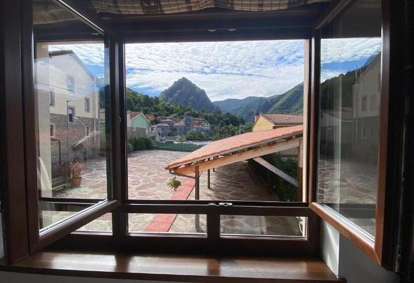 Номер Стандарт, La Cuna Del Sella