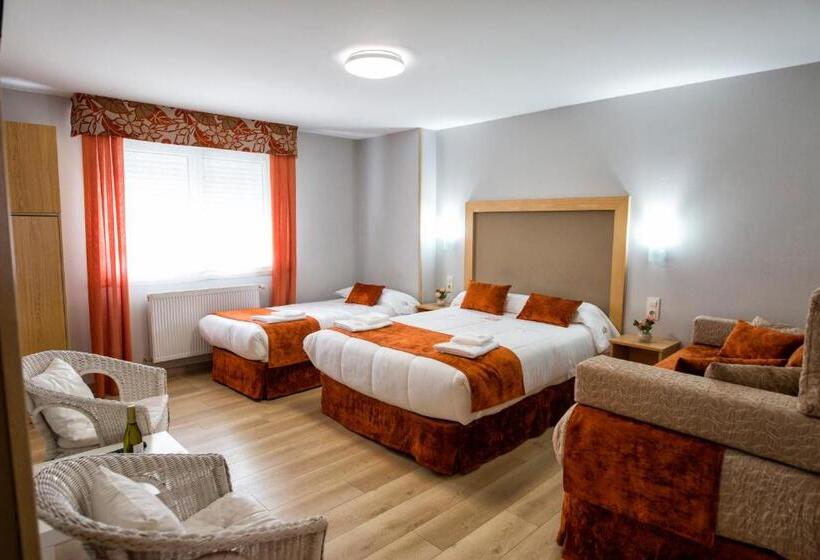 Семейный Номер, Hostal Maribel