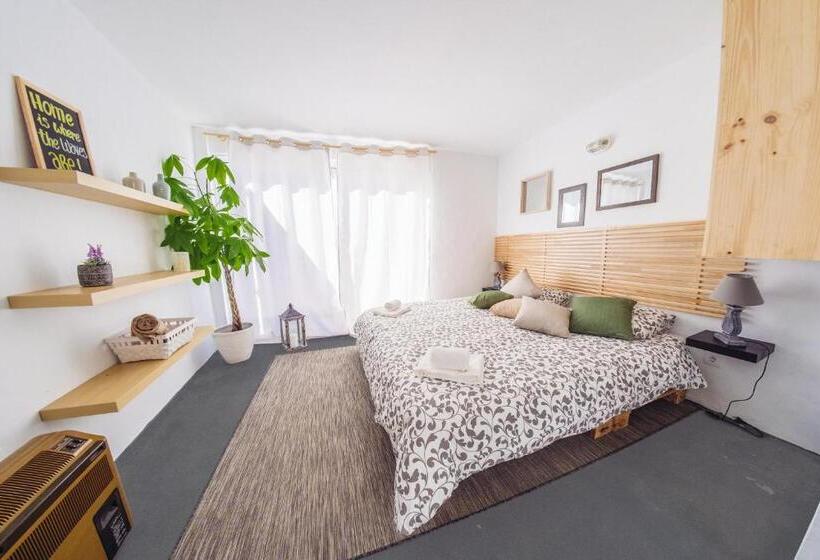 Дом 4 Спальни, Balili Surf House