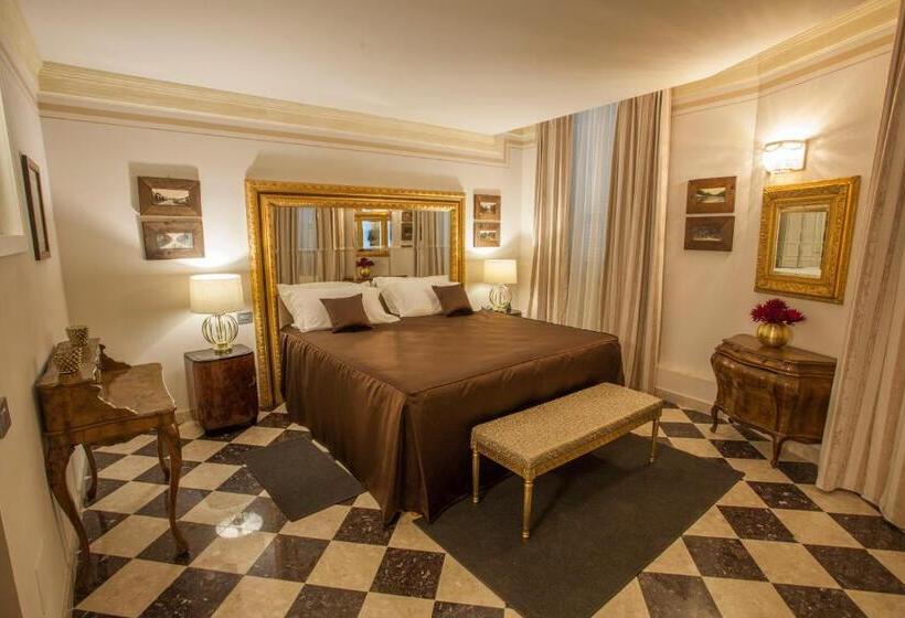سوییت لوکس, Martins Residence De Luxe