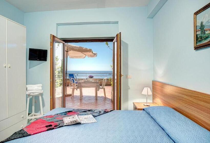 آپارتمان 1 خوابه با چشم‌انداز دریا, Belmare Residence On The Beach
