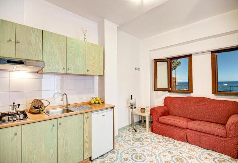 آپارتمان 1 خوابه همکف, Belmare Residence On The Beach