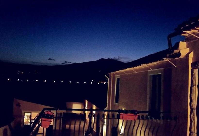 آپارتمان 1 خوابه با تراس, Villa Laura Apartment