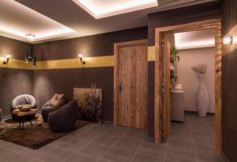 Апартаменты 2 Спальни, Aurina Lodges