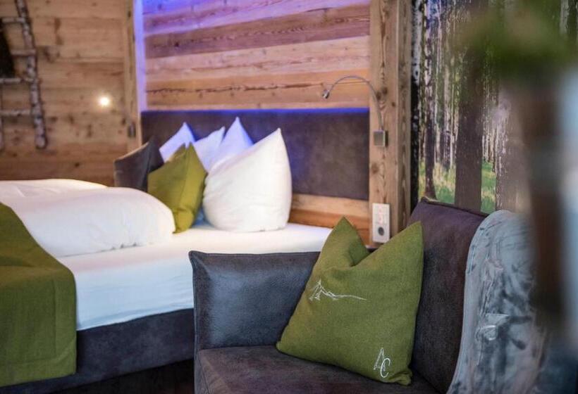 Апартаменты 3 Спальни, Aurina Lodges