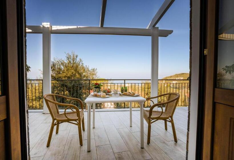 Четырехместный Номер Классик, Terrazza Iride