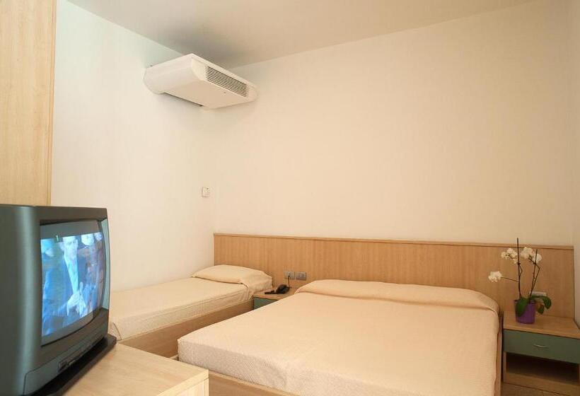 استودیوی سوپریور, Residence Cà D'oro