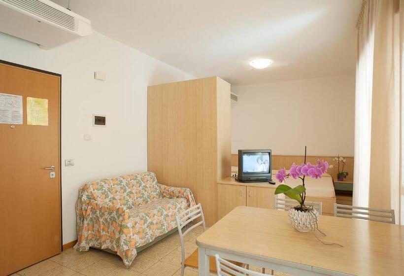 استودیوی سوپریور, Residence Cà D'oro