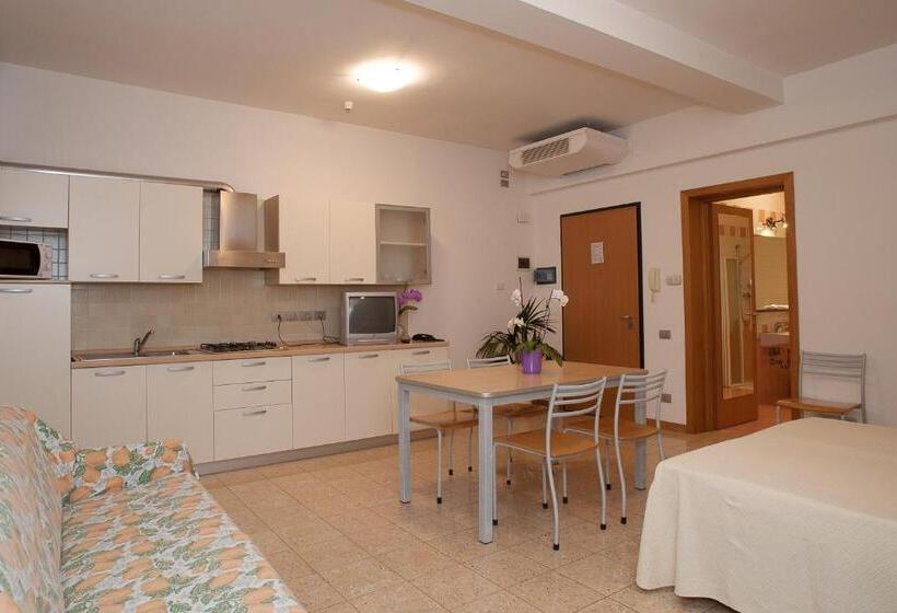 استودیوی استاندارد, Residence Cà D'oro