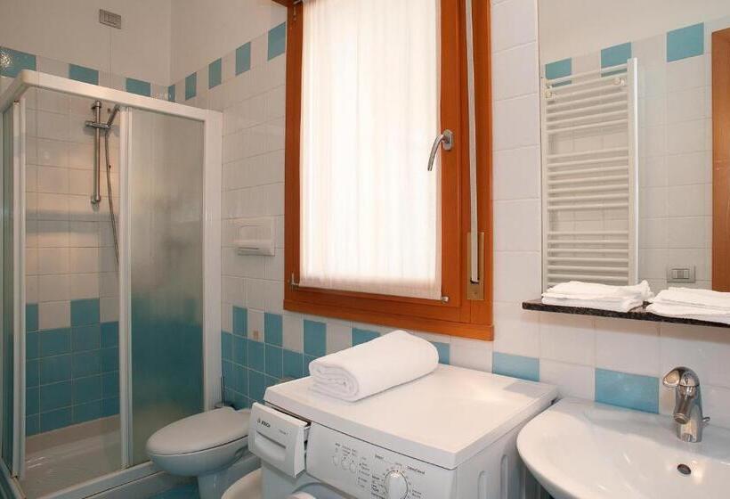 آپارتمان 1 خوابه, Residence Cà D'oro