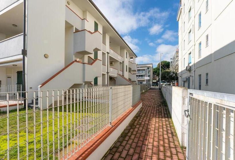 Семейный Номер Боковой Вид на Море, Residence Smith Sul Mare