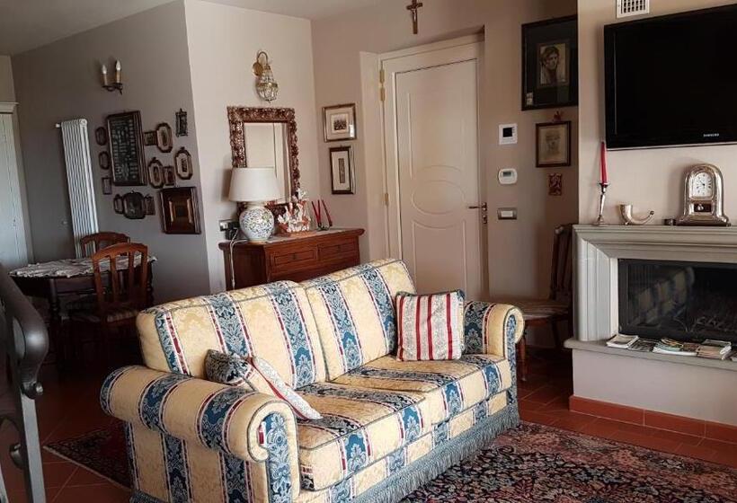 Номер Стандарт с Террасой, Villa Lucrezia