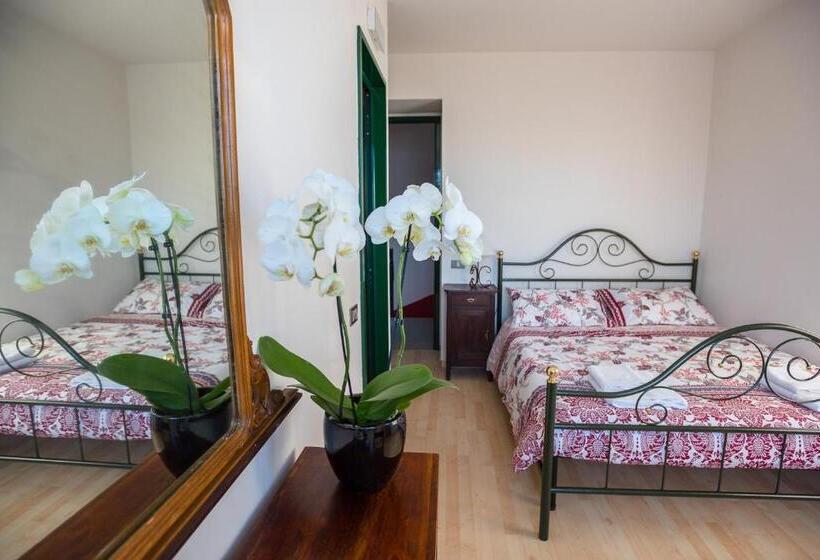 اتاق خانوادگی, Villa Pizzini Mottarone   Restaurant And Rooms