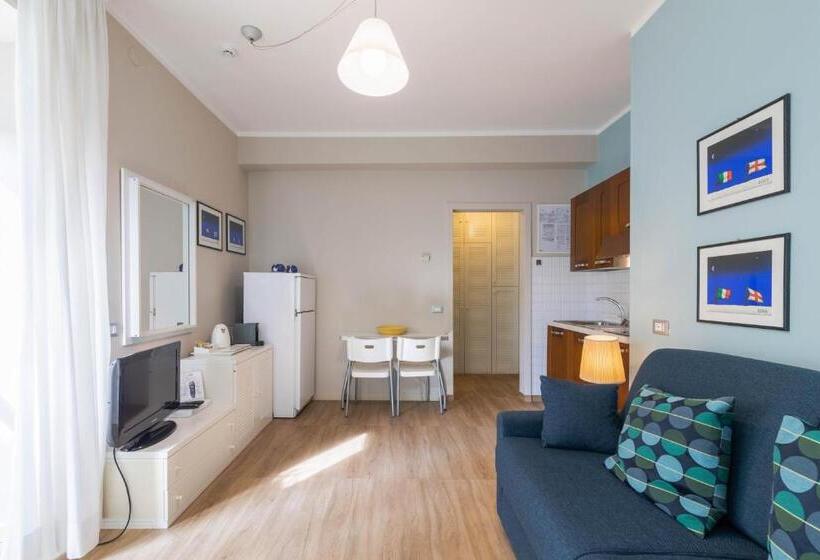 استودیو استاندارد با چشم‌انداز دریا, Residence Sole Mare Alaxi Hotels