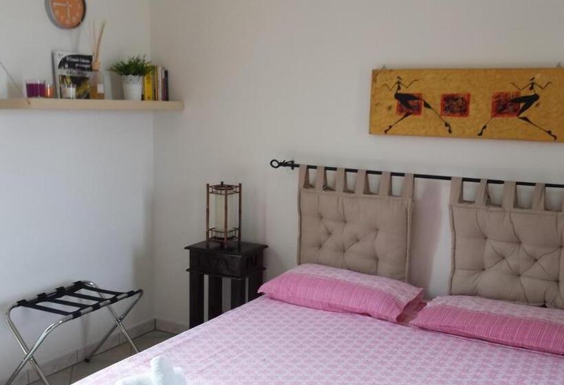 استودیو استاندارد با تراس, Residence Orsa Minore