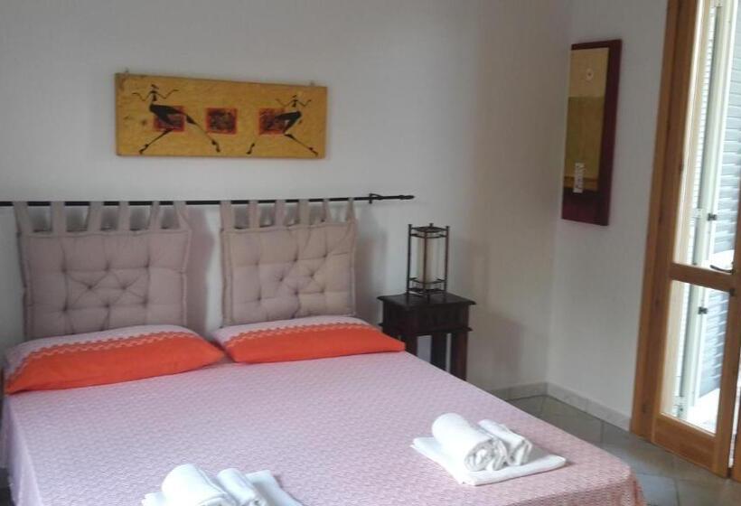 استودیو استاندارد با تراس, Residence Orsa Minore