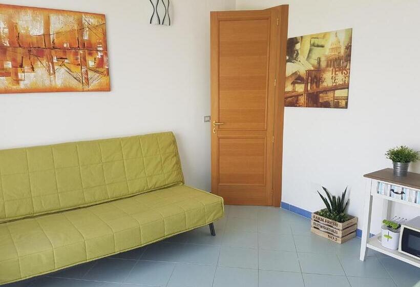 Family flat with garden view, Residence Orsa Minore