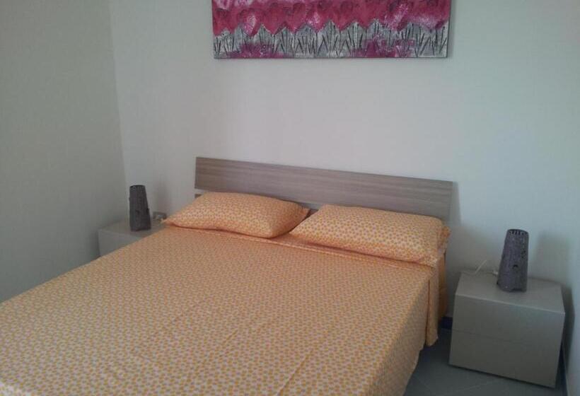 Family flat with garden view, Residence Orsa Minore