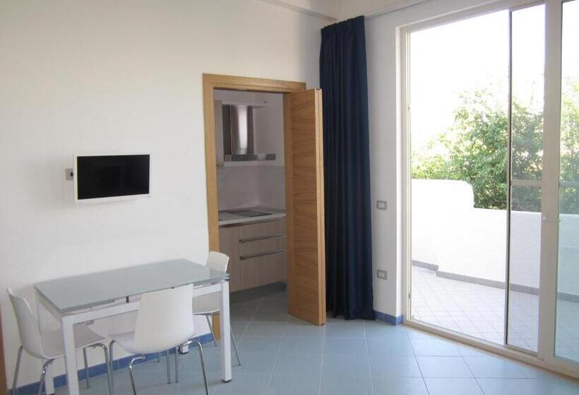 Family flat with garden view, Residence Orsa Minore