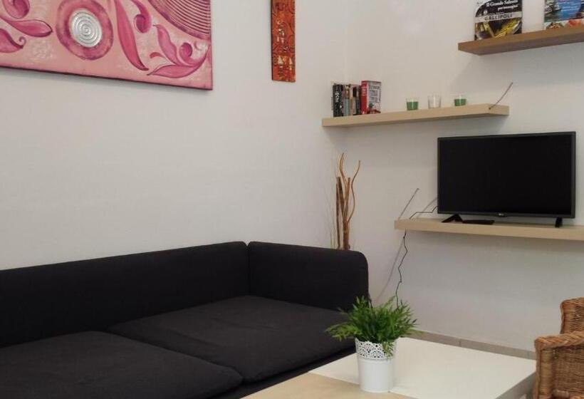2 Bedroom Apartment Garden View, Residence Orsa Minore