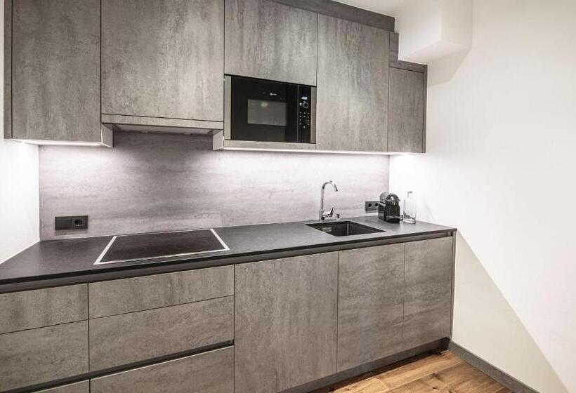 Студио Стандарт Вид на Сад, Residence Magdalena