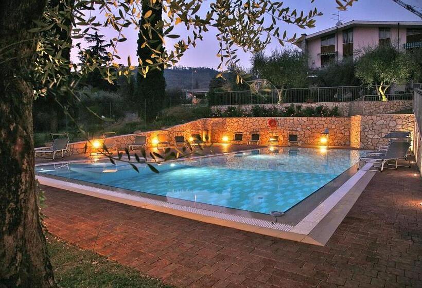 Апартаменты 2 Спальни, Residence Uliveto