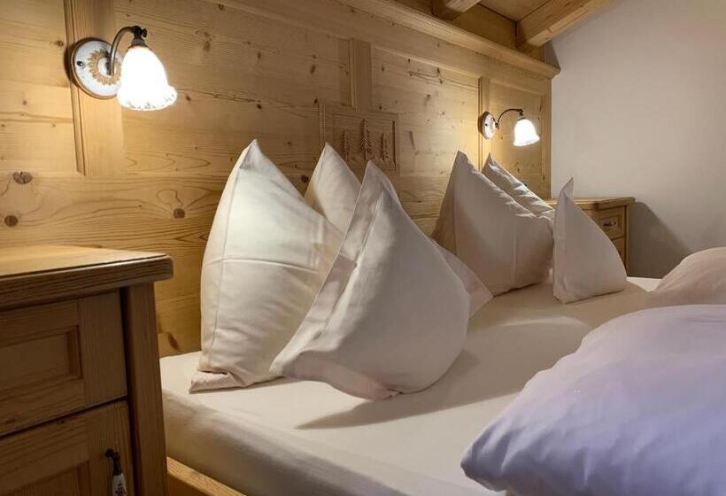 اتاق استاندارد, Agriturismo Maso Larciunei