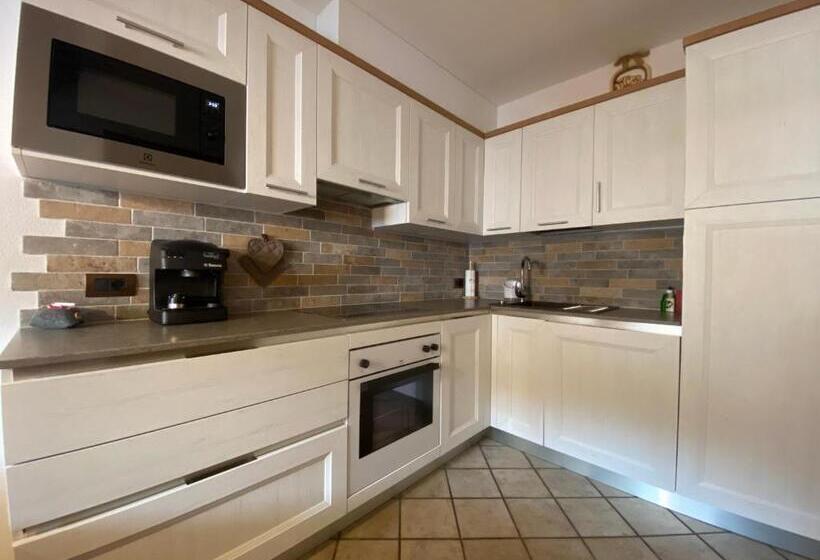 آپارتمان 2 خوابه, Residence Lastè
