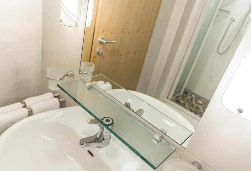 Апартаменты 1 Спальня, Residence Treyer