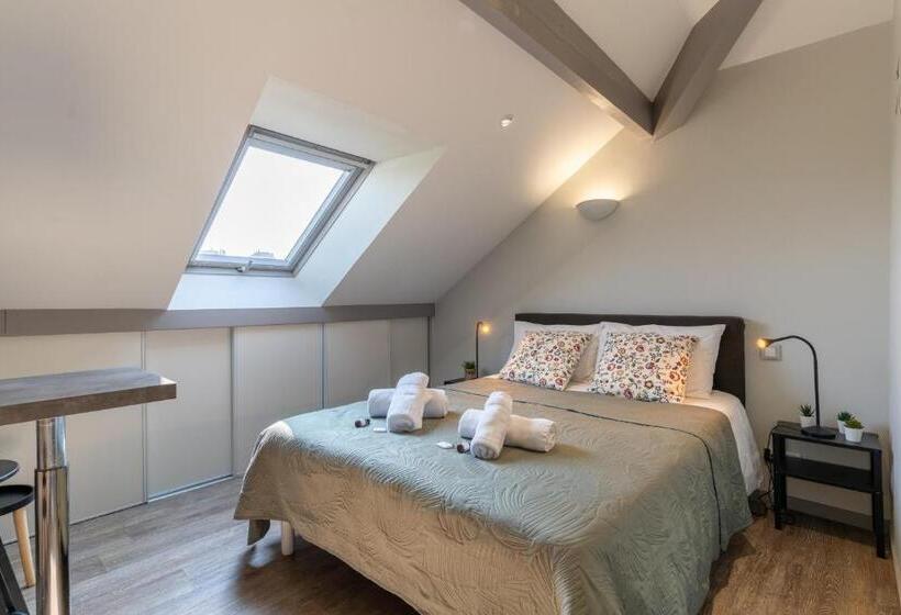 استودیوی استاندارد, Residence Croma