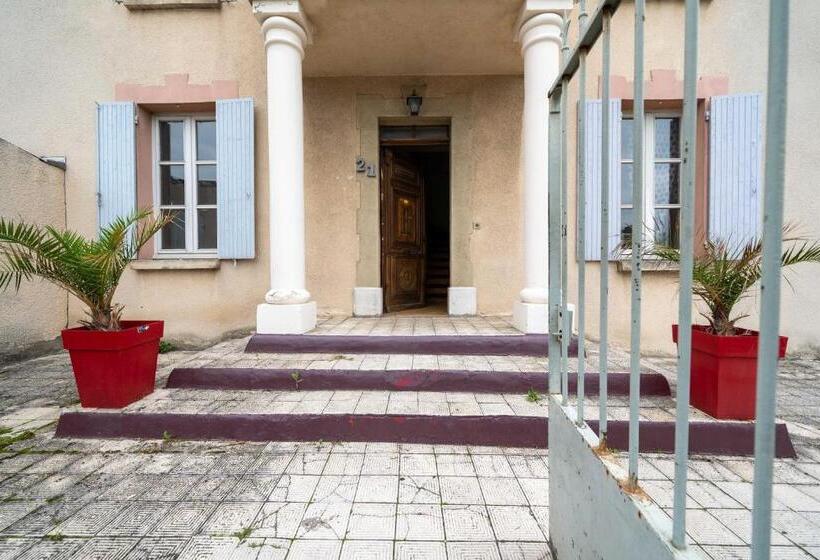 Апартаменты 2 Спальни, Alexandra Apartments