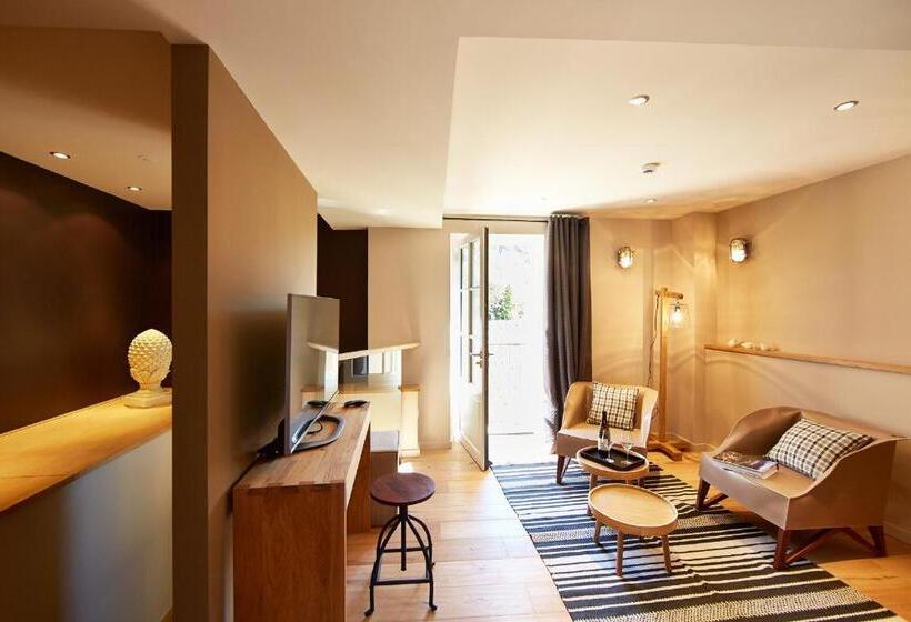 スーペリアースイート, Les Chambres De L Oustalet, Chambres D Hôtes Et Restaurant étoilé