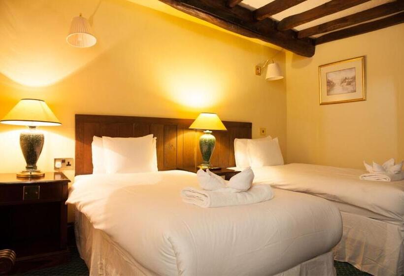 اتاق خانوادگی, The Kings Head Inn