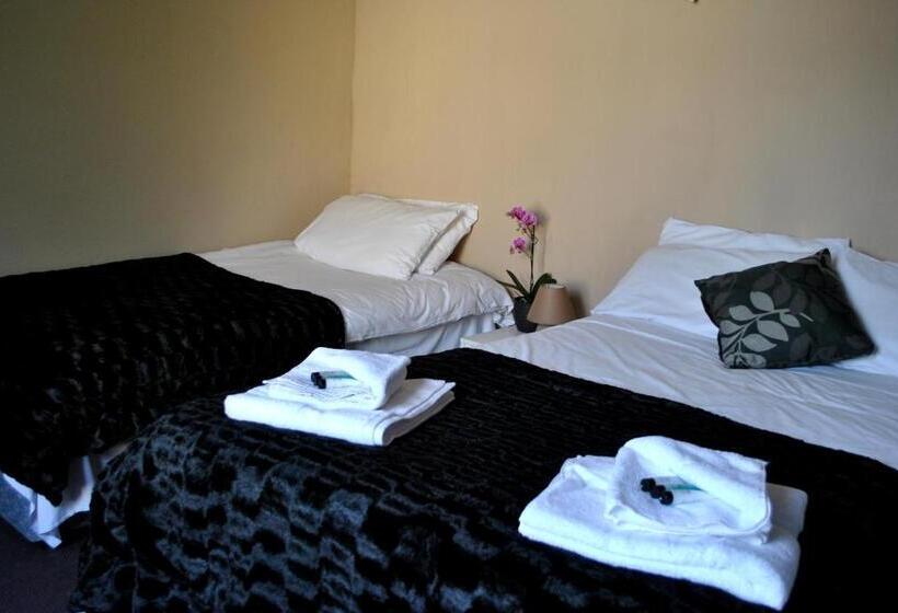 Семейный Номер, Amber Guesthouse