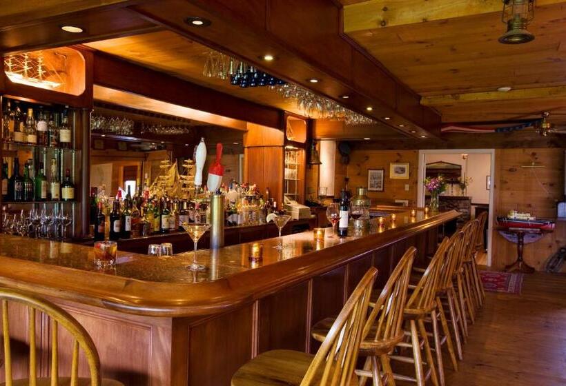 Люкс 2 Спальни, The Bradley Inn