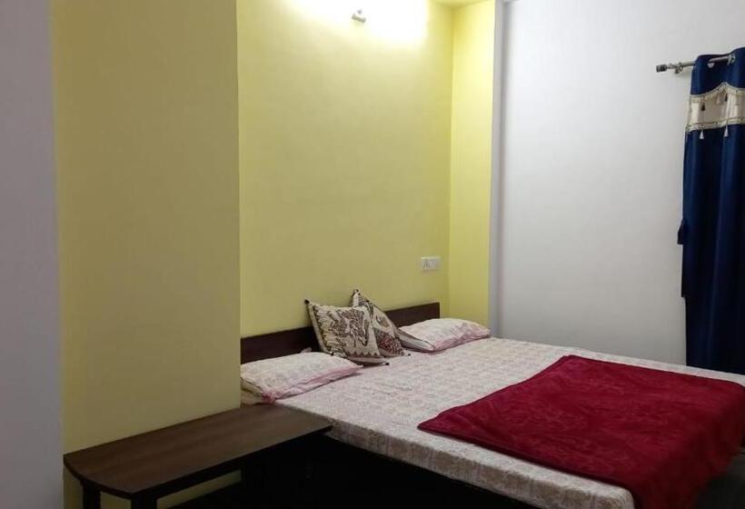 豪华房间, Nandini Paying Guest House