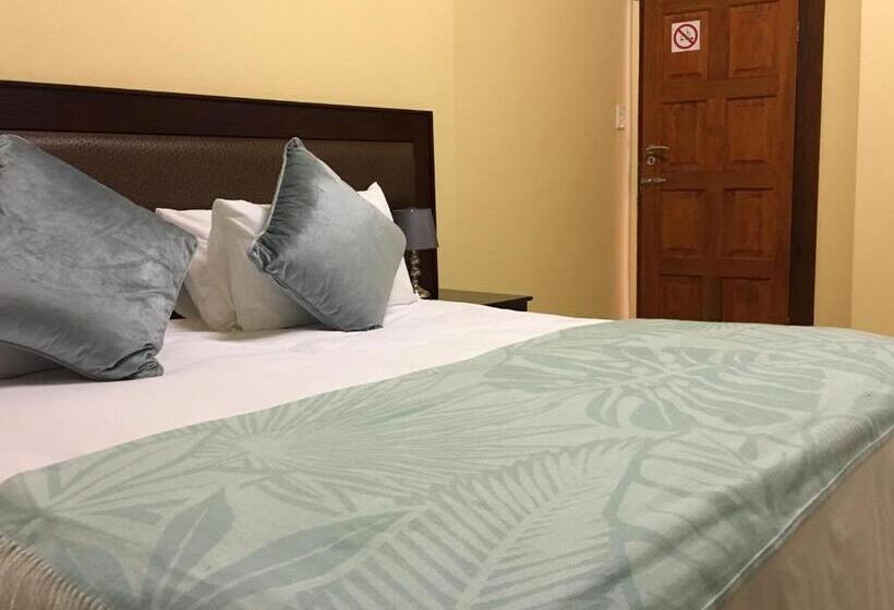 Номер Deluxe, Riverton Manor