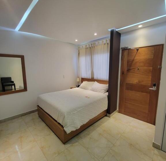 سوییت, Plaza Marcel Suites