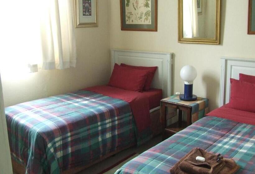 ファミリールーム, Old Coach Road Guest House