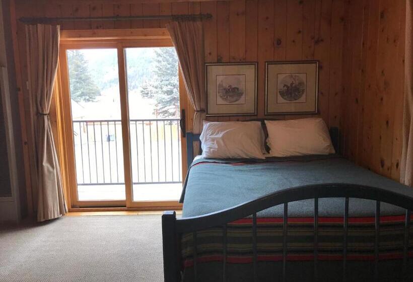 Номер Стандарт с Балконом, The Lodge At Red River