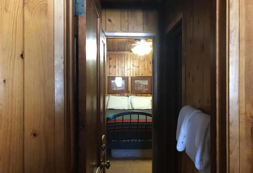 Семейный Номер Совместный Санузел, The Lodge At Red River